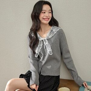 New! KUOSE Elegant Gray Women's Sweater with Lace Collar